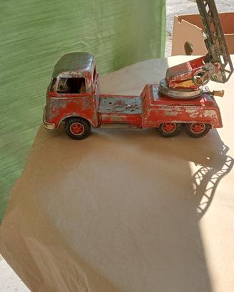 camion pompieri i lamiera