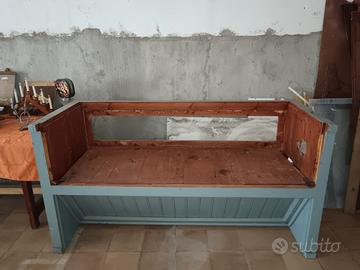 Panca con contenitore 