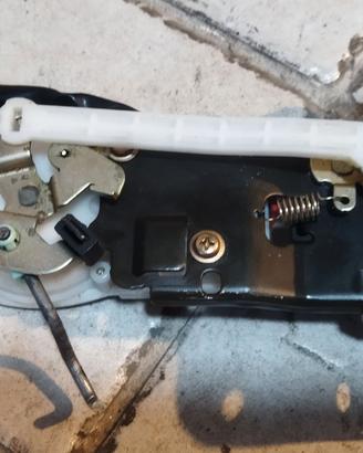 Chiusura centralizzata portellone Suzuki Wagon R