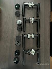 4 coppie di maniglie Minny con rosette (col. nero)