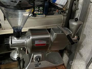 Grattugia macina caffe elettrico