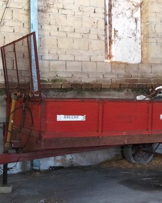carrello spandiletame Bicchi 