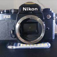 NIKON FE 2
