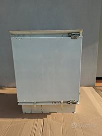 Minifrigo da incasso – pulito e igienizzato