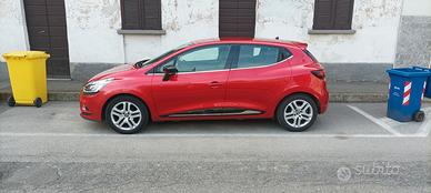 RENAULT Clio TCe 12V 90 CV 5 porte Moschino ZenGPL