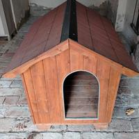 Cuccia per cane in legno