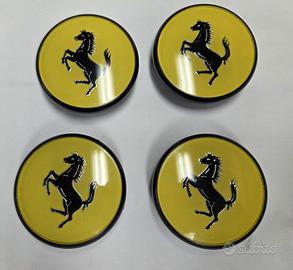 Coppette ruota coprimozzo Ferrari metallo plastica