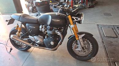 triumph thruxton r 
