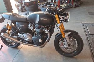 triumph thruxton r 