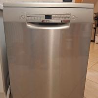 Lavastoviglie 12Bosch usata pochissimo