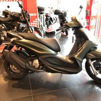 Piaggio Beverly 350 Piaggio Beverly 350 ABS (2016 