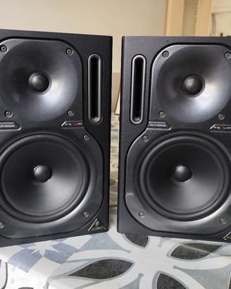 casse da studio attive behringer truth B2030A