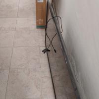 SmartTV 4k 43" con schermo rotto