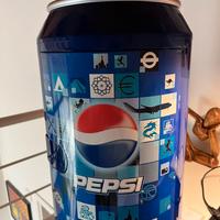 Frigorifero Pepsi a forma di lattina