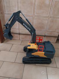 escavatore volvo radiocomandato