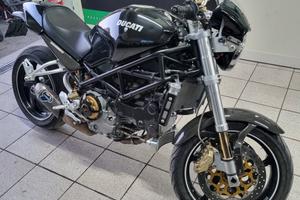DUCATI monster 