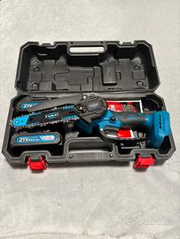 Motosega elettrica a batteria
