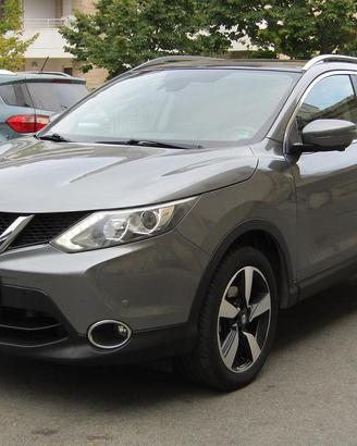 NISSAN Qashqai 1.5 dCi N-Connecta