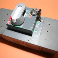 INTERRUTTORE MAGNETOTERMICO TMax ABB 4X250A