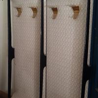 Attaccapanni parete con tavolino +sgabelli vintage