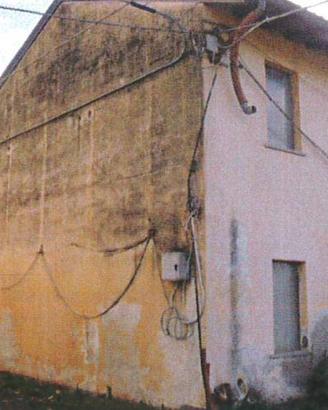 Immobile in asta di 177 m² con 3 locali e box auto