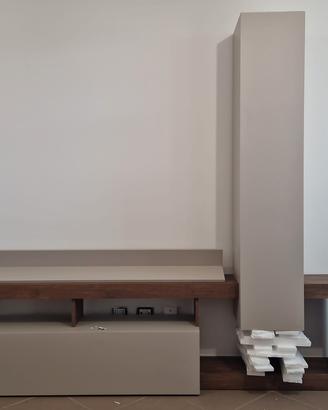 Mobile tv + colonnina + mensola