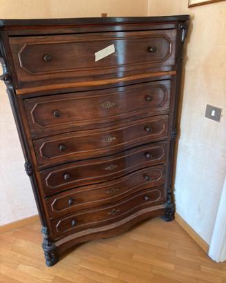 Cassetiera sagomata in legno