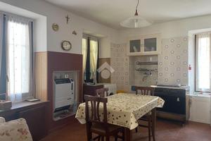 CASA SEMINDIPENDENTE A MEZZANA MORTIGLIENGO