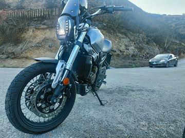 moto vogue 300ACX scrambler
