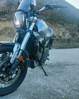 moto vogue 300ACX scrambler