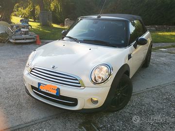 Mini Cooper Cabrio 1.6 diesel anno 2014