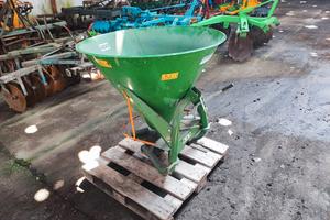 spandiconcime Agrex XA 400 come nuovo