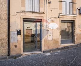 Locale Commerciale - Enna