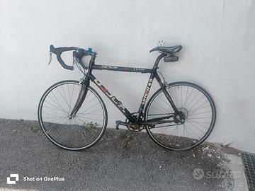 bucicletta Moser carbon taglia m