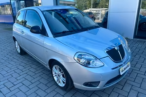 Lancia Ypsilon 1.2 69 CV 5 porte S&S Platinum
