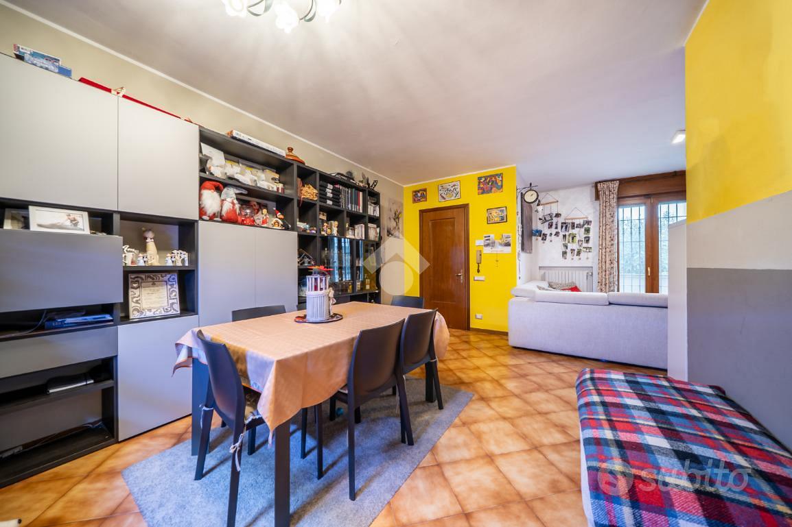 House in Bagnolo in Piano - Vista 6