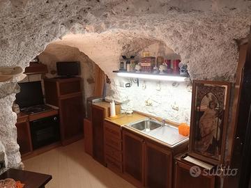 Casa in pietra nell' entroterra della Liguria