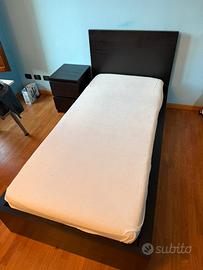 Letto singolo e cassettiera