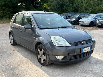 FORD Fiesta 1.2 16V 5p. Collection--- METANO---
