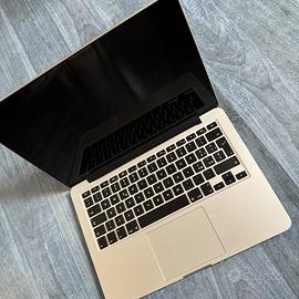 MACBOOK PRO 13"