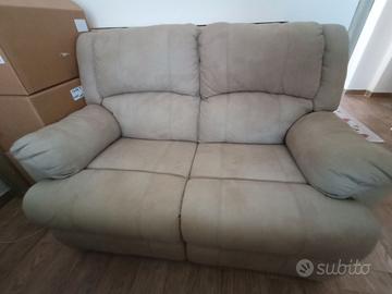 Divano 2 posti con recliner manuale