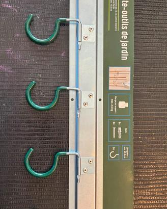 Porta attrezzi per giardino