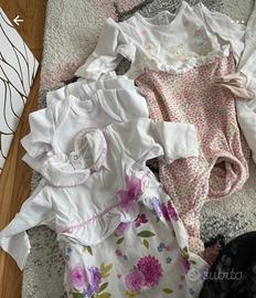 Abbigliamento bimba 2/4 mesi