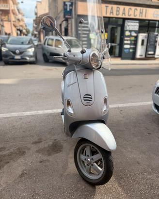 Piaggio Vespa LX 150