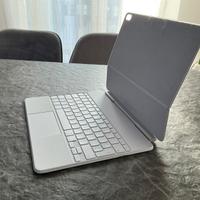 Apple Magic Keyboard per iPad Air 13 - Bianco