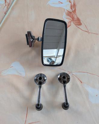 specchietto e maniglie auto d'epoca 