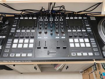 Traktor s8 console 