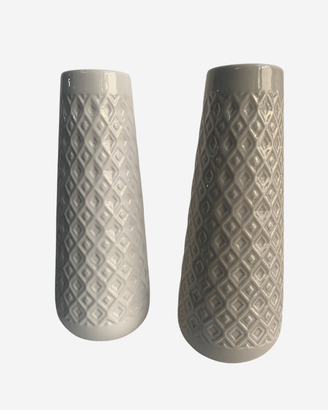 Coppia di vasi in ceramica bianco e beige