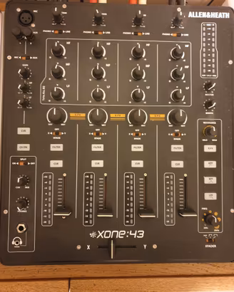 Mixer DJ Allen & Heath XONE 43