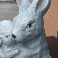 Splendida Scultura Maternità Coppia di Conigli